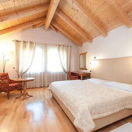 מלון Business Parkhotel Werth 4*